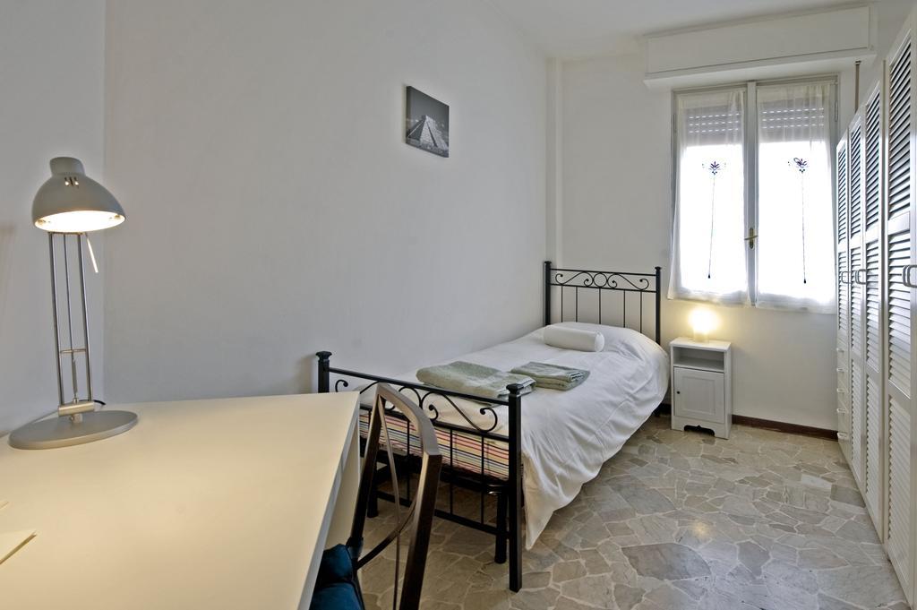 Apartment Chiesarossa Mailand Zimmer foto