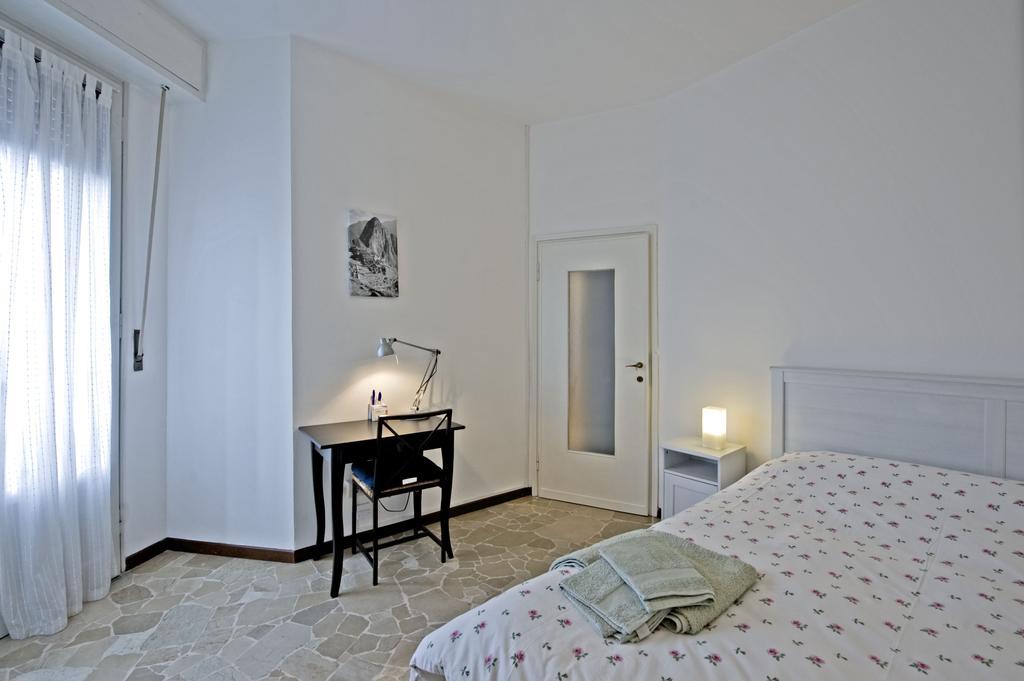Apartment Chiesarossa Mailand Zimmer foto
